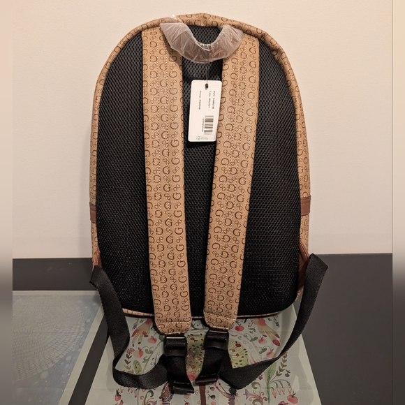 Guess Insignia Backpack - Picture 2 of 4